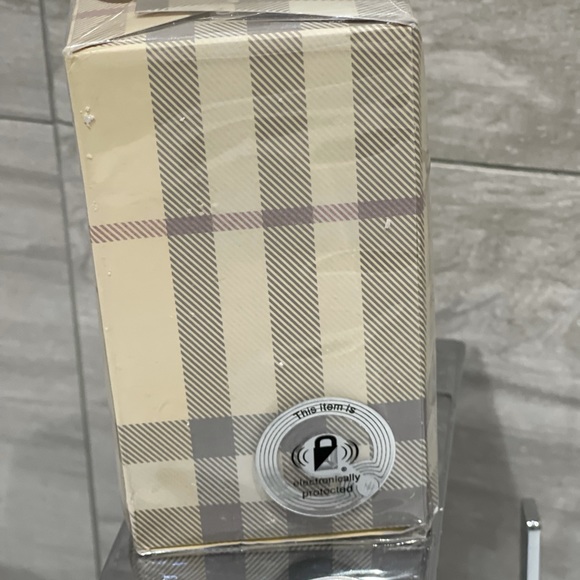 Burberry touch for women large & still in plastic - Picture 4 of 5
